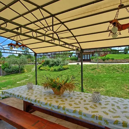 Farneta Ii Sleeps 13 Pool Air Con Wifi